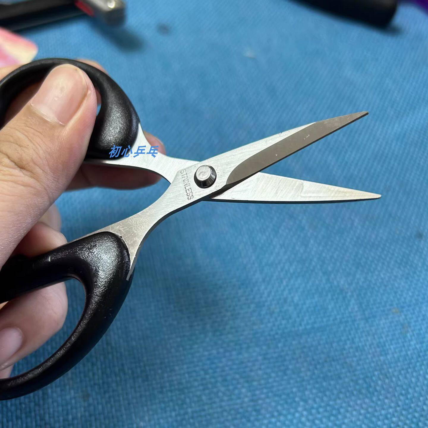 乒乓球拍胶皮剪刀专用裁剪刀胶皮切割刀粘贴工具套胶锋利切割