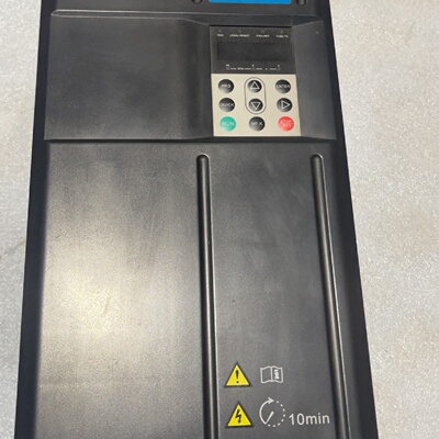 询-汇川变频器MD500ET22G一台22kw成色不错