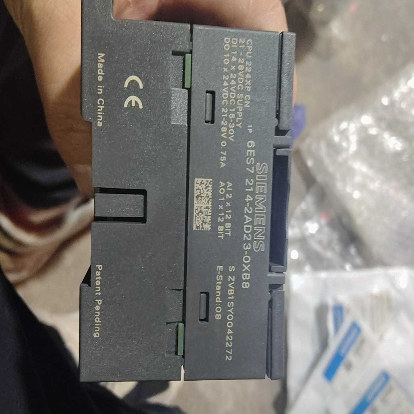 西门子6ES7214-2AD23-0XB8成色漂亮--议价商品