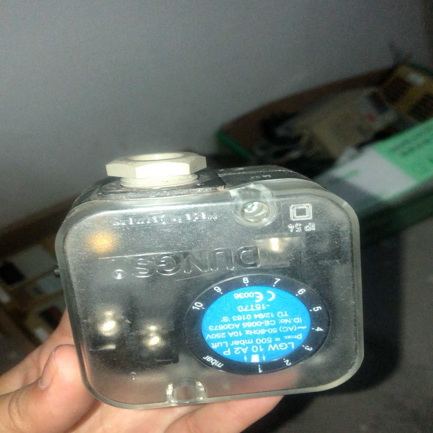 询价德国DUNGS冬斯LGW10A2P风压气压开关50一个