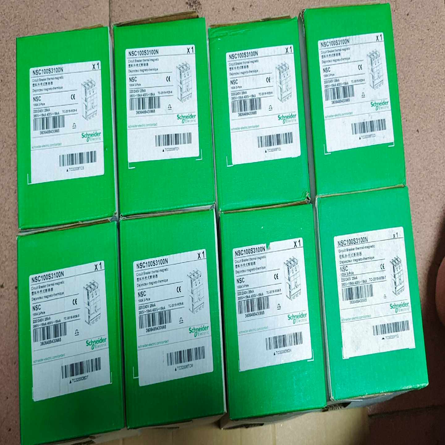 询价施耐德塑壳断路器NSC100S3100N，全新原装正品，22