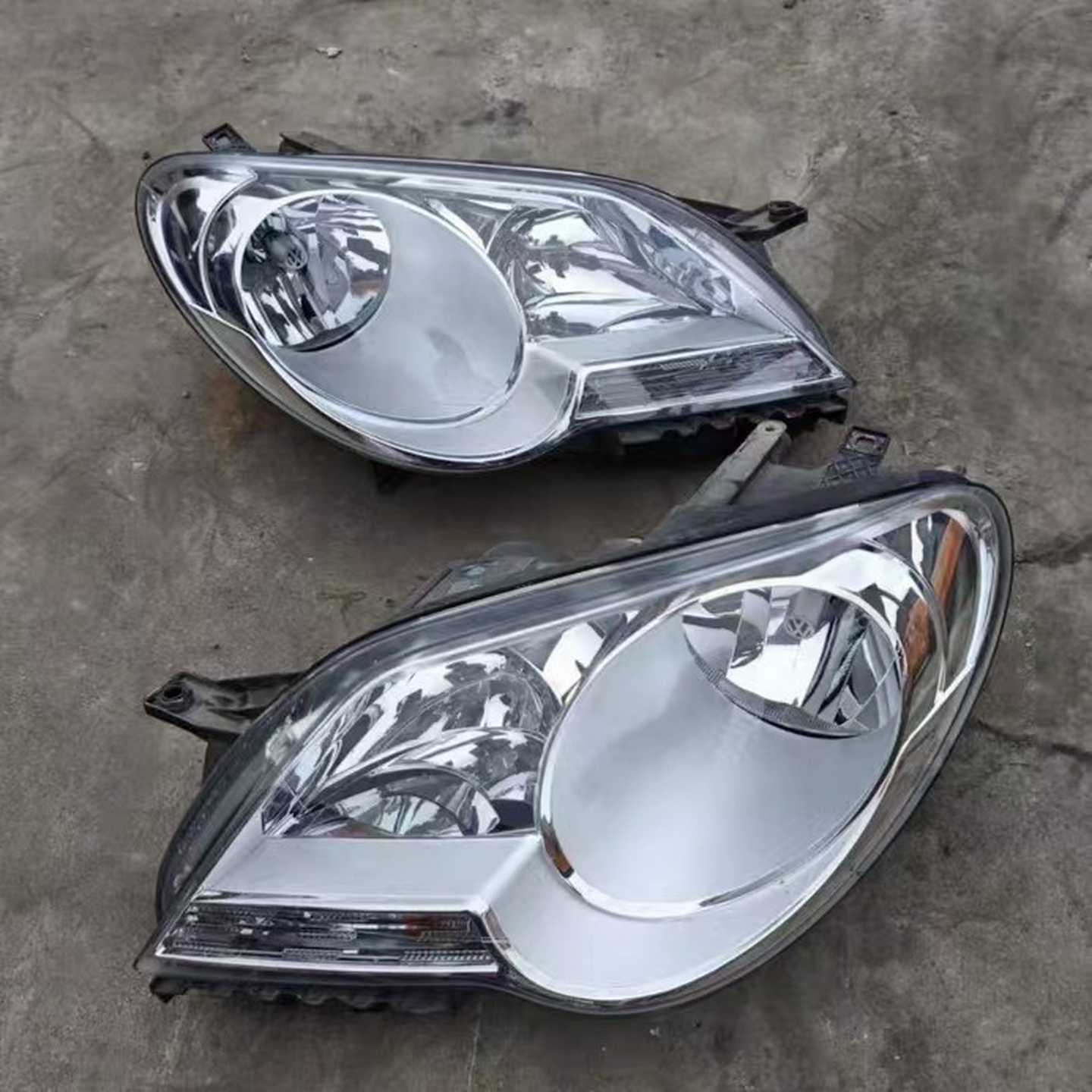 大众宝来原厂前大灯总成，适用09-12款，左右一对，成色如图--议