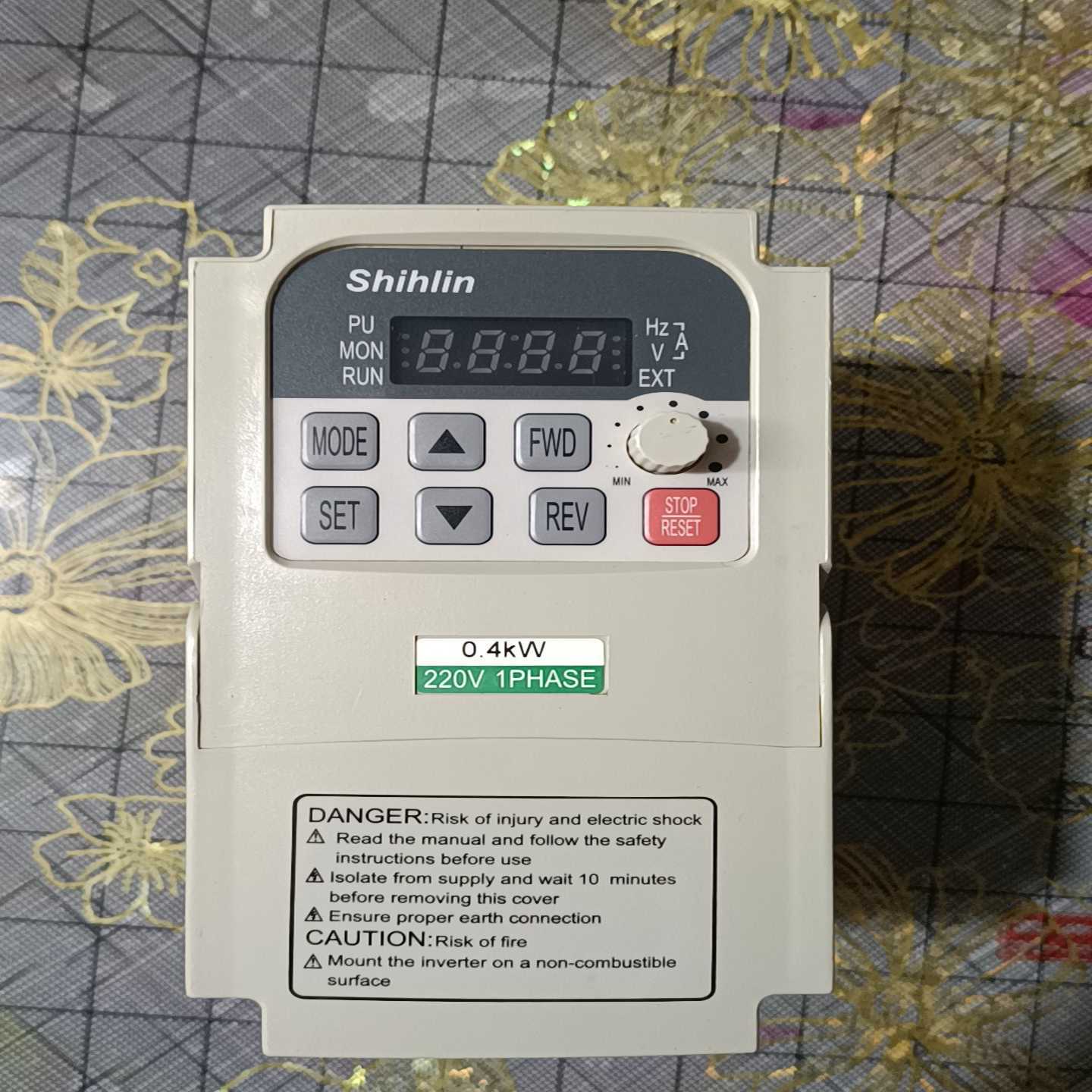 倍福8口交换机 cu2008-0000 成色如图所示 功能包~询价