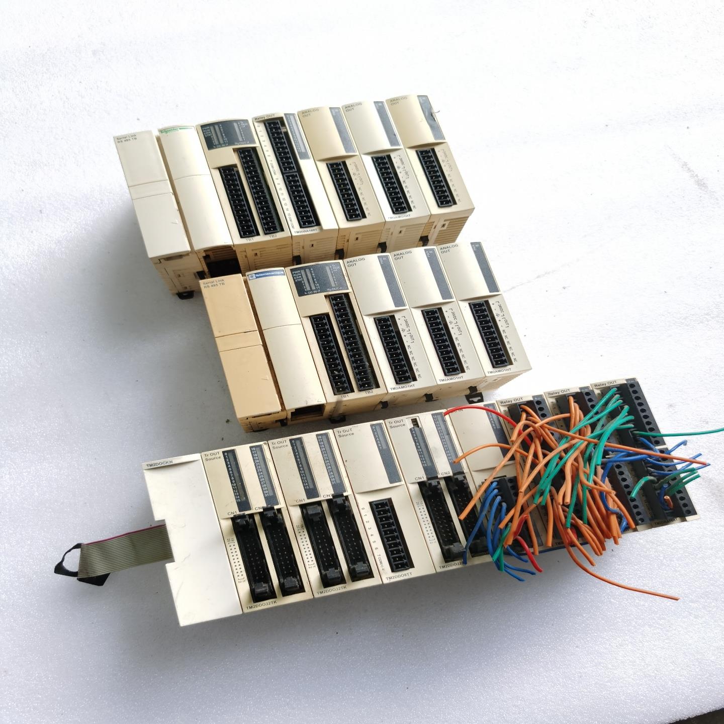 PLC模拟量模块TM2AMO1HTTM2AMO1HT