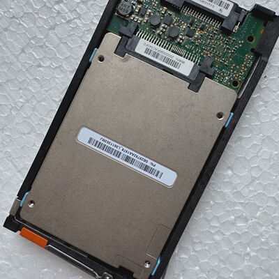 寻HGST2.5寸800GBSAS12g速度SSD