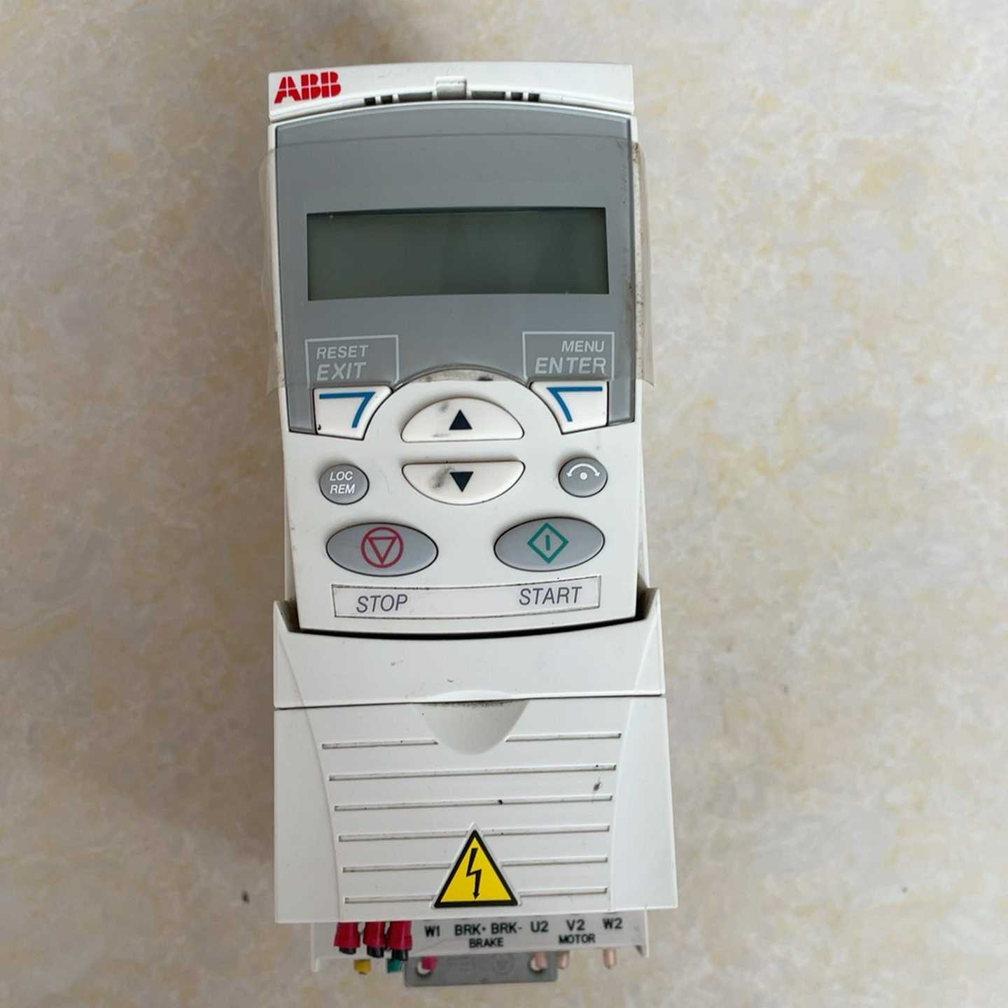 议价ABB变频器ACS350-03E-05A6-4，测试W功能正现货/维修