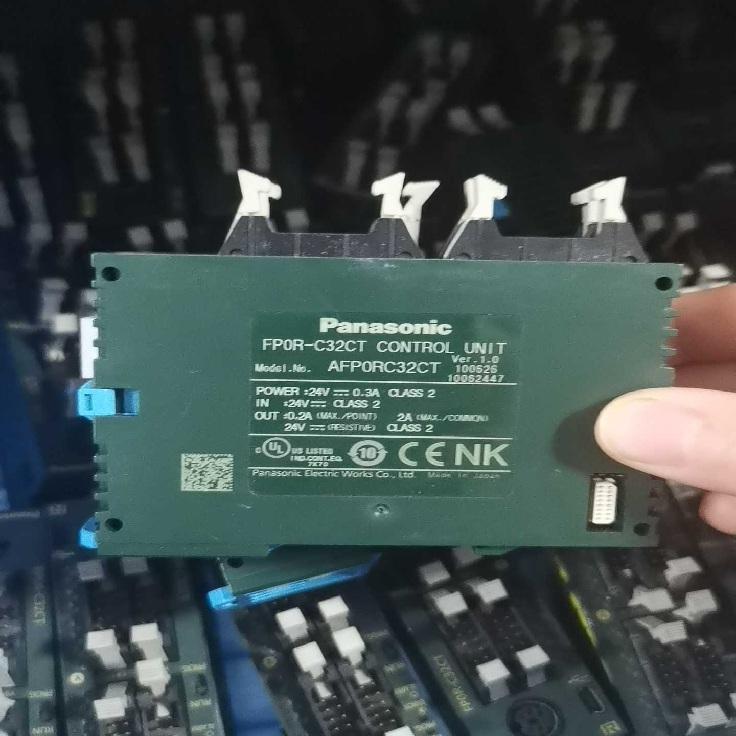 松下FP0R-C32CT控制模块轻微使用痕迹功能完好--议价商品