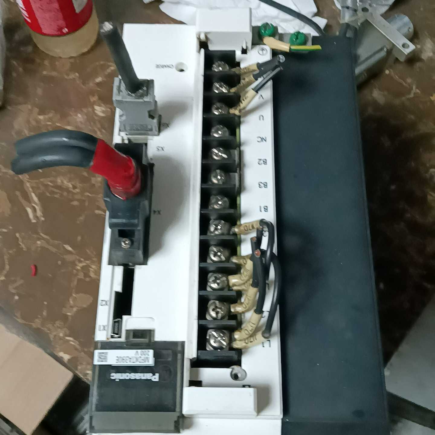 出Panasonic松下伺服驱动器，型号MFDKTA390E--议价商品