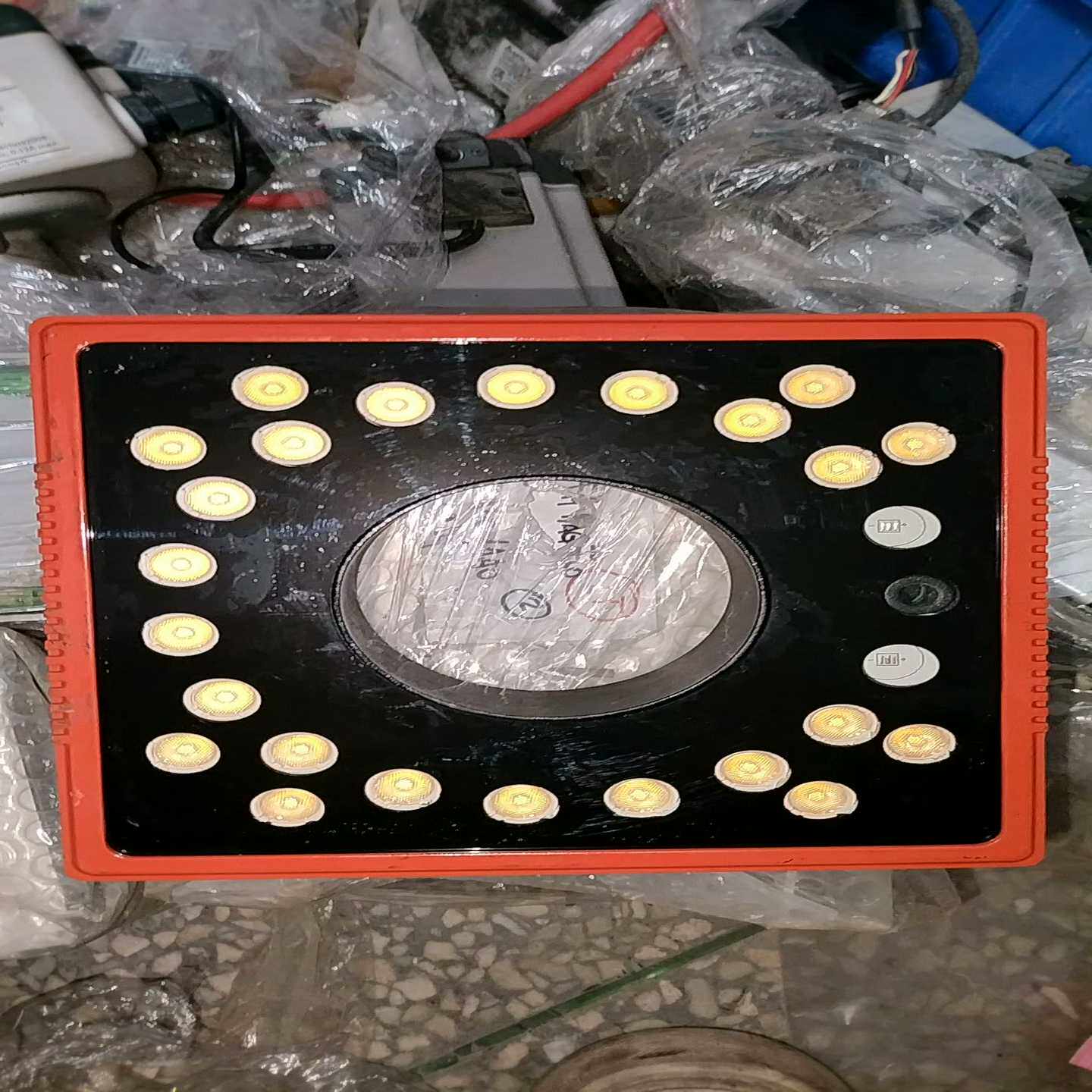 大华智能一体灯24颗，只有灯，没有其他东西，成色如图，24V--议