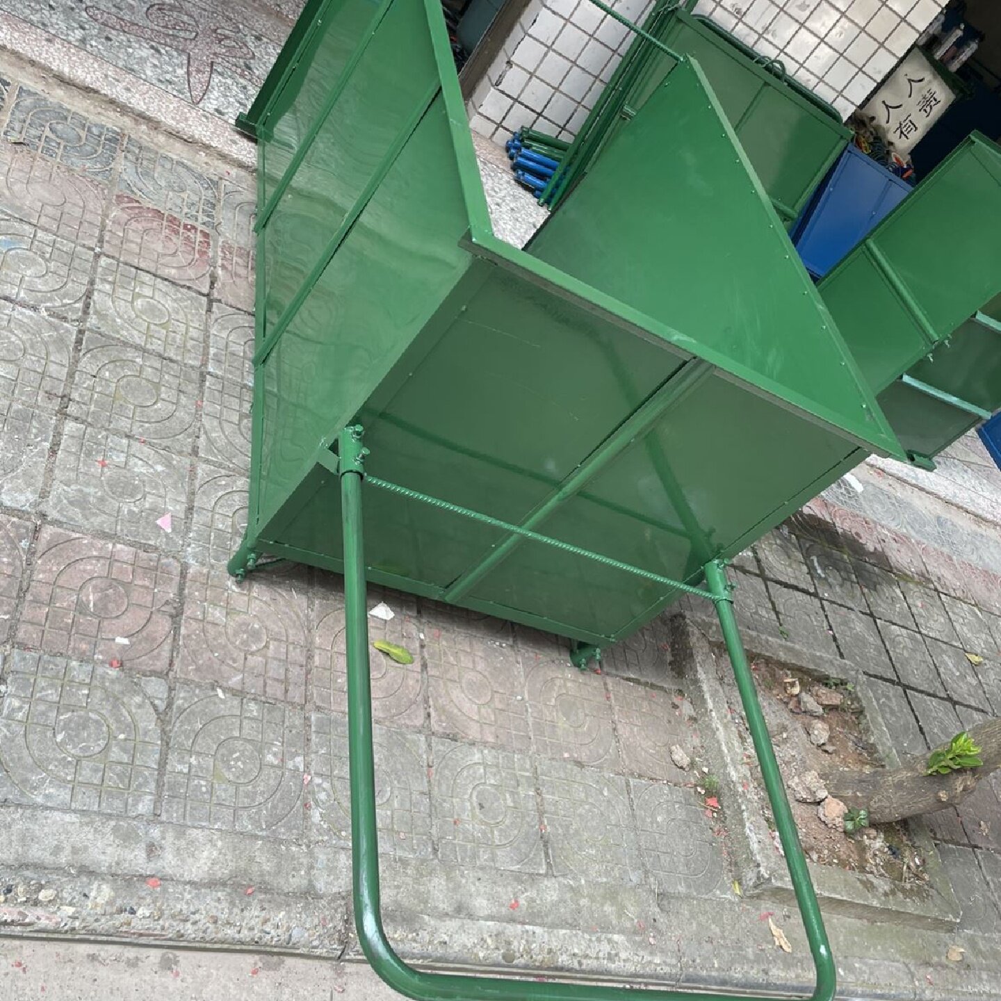 手推车环卫垃圾车家用工地翻斗清洁车人力二轮物业工厂铁皮垃圾桶
