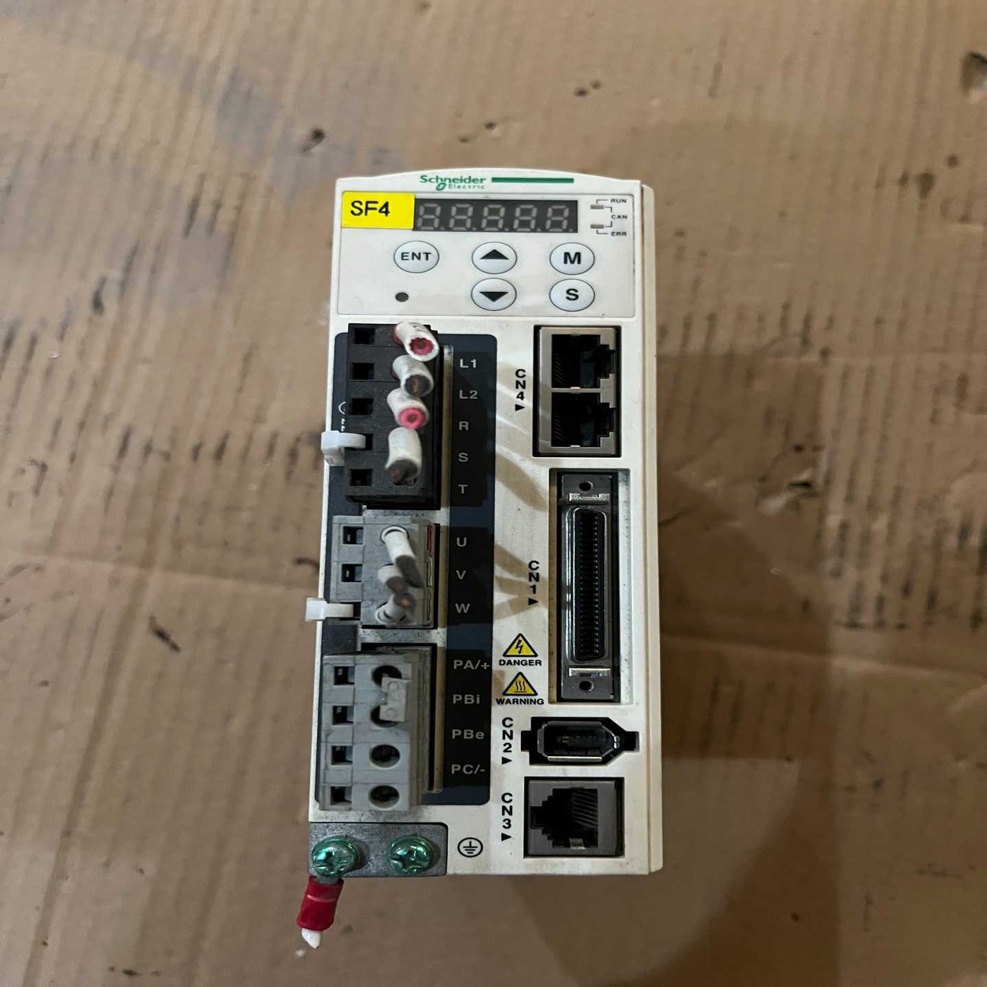 施耐德驱动器LXM23AU04M3X拆机件，--议价商品