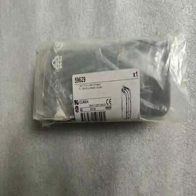 施耐德模块CCA634全新未使用，有需要的老板联系--议价商品