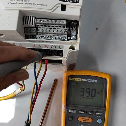 询-四方变频器4KWV3504T0040成色如图