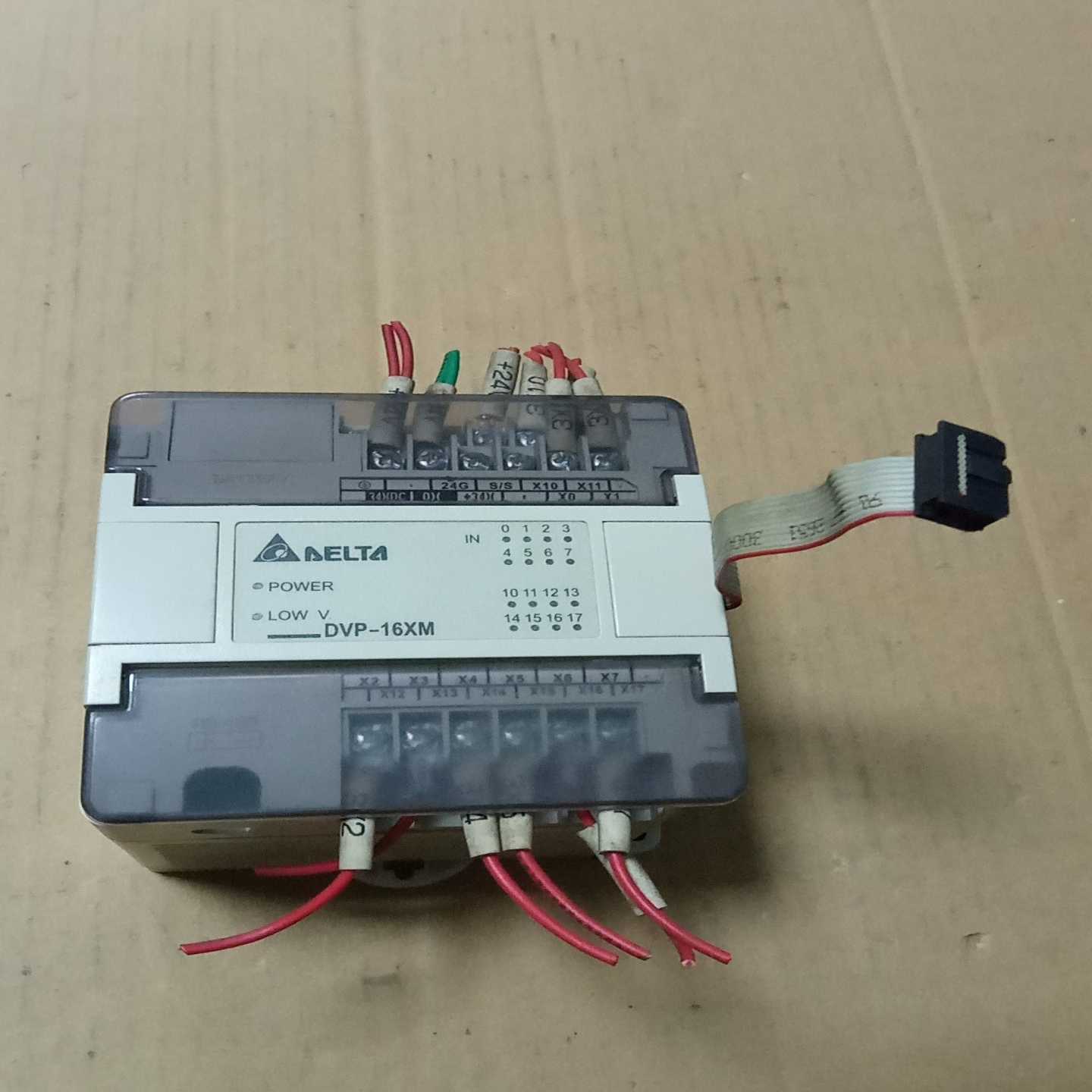 台达DVP16XM11N，带连接线，成色漂亮，功能正常包好，--议价商品