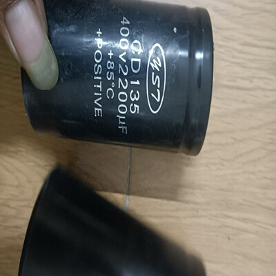 变频器，400V2200UF电解电容，测好发货 四个60~询价