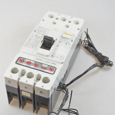 SIEMENS 3VF42111BM411PN1 Leistungsschalter 3Polig IR 200...2