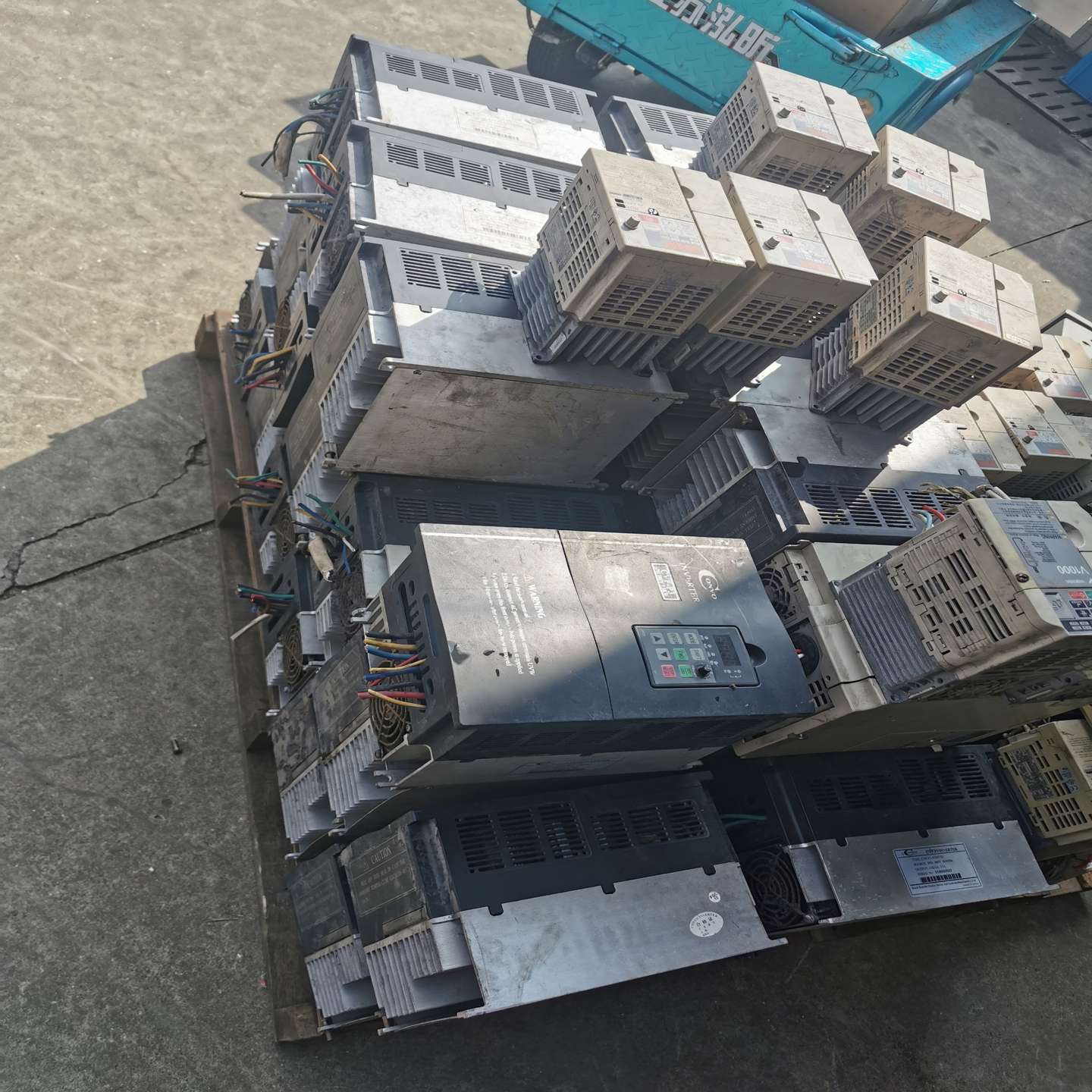 康沃变频器CVF-P3-4T0075C380v7.5k--议价商品