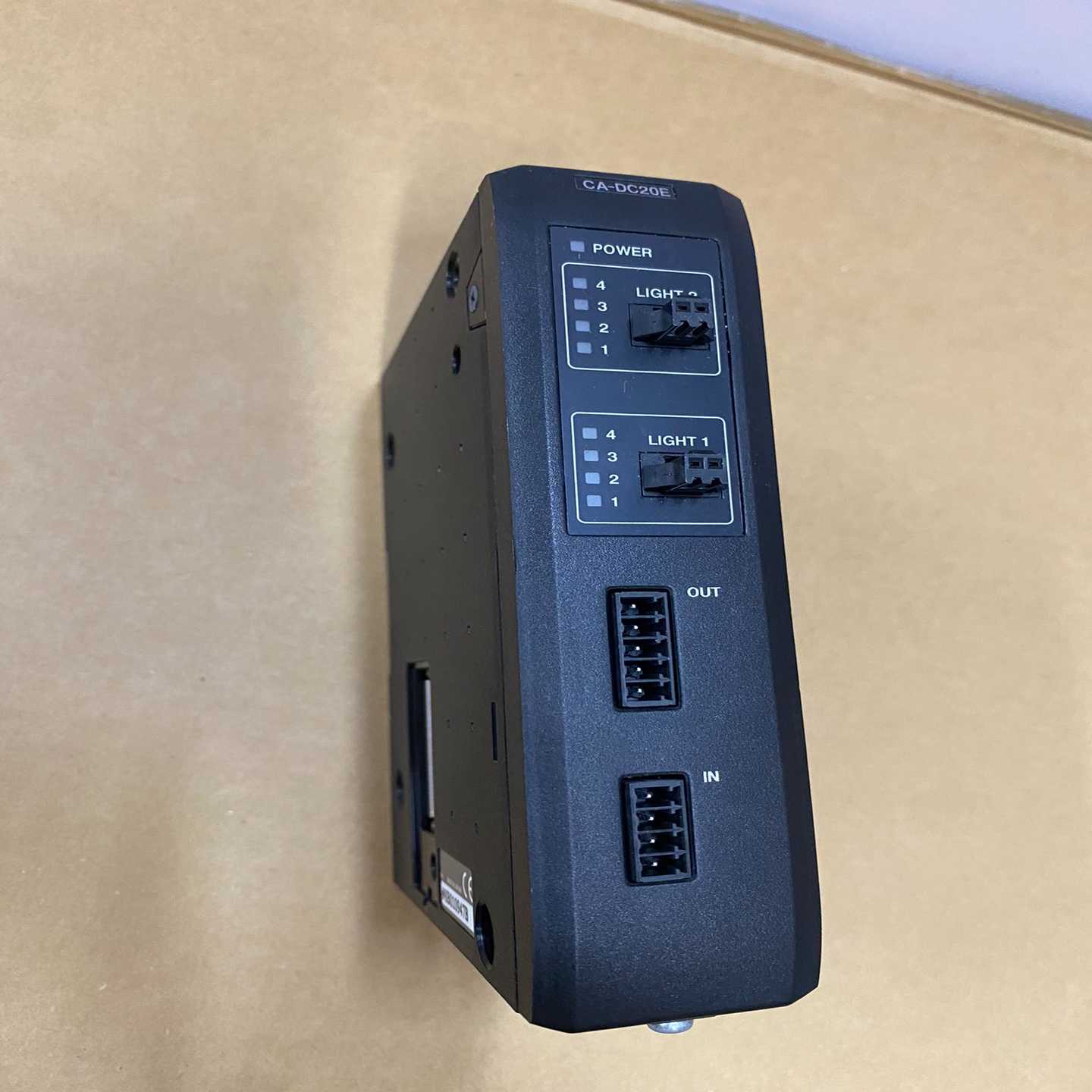 CA-DC20E基恩士控制器,成色新,功能正常实物有几个,直询价