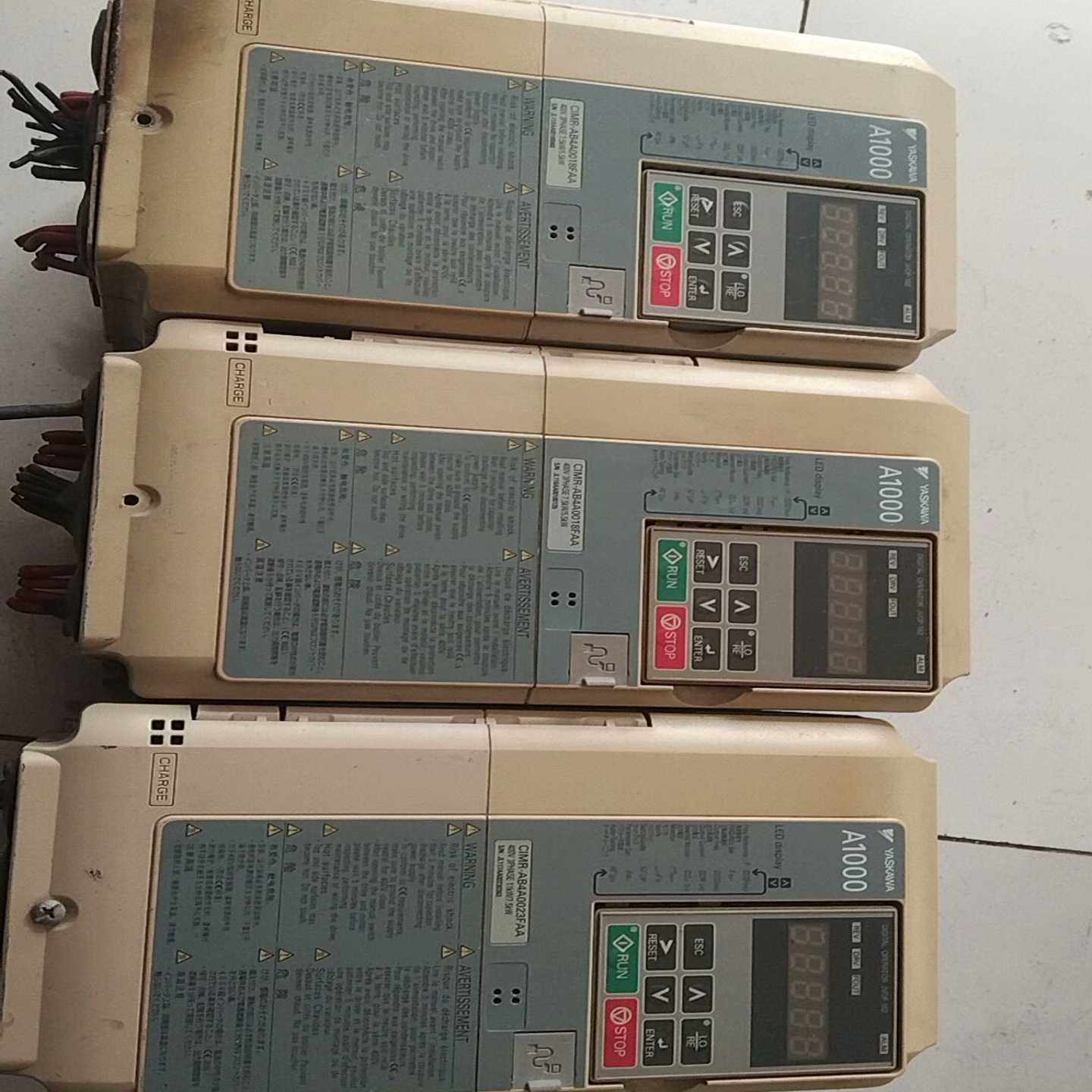 安川变频器CIMR-AB4A0018FAA5.5/7.5--议价商品