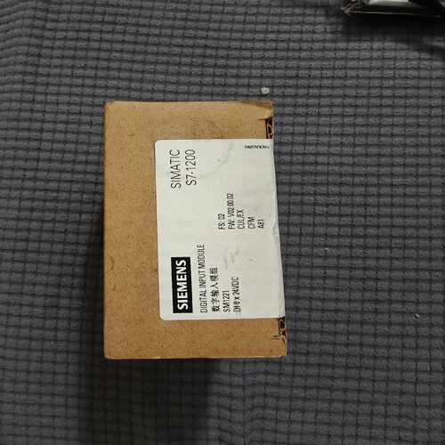 咨询-S7-1200231-4HD32-0XB0，实图