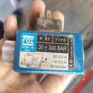 有要 意大利压力变送器一个 拿去 就图片上 没 东西 议价