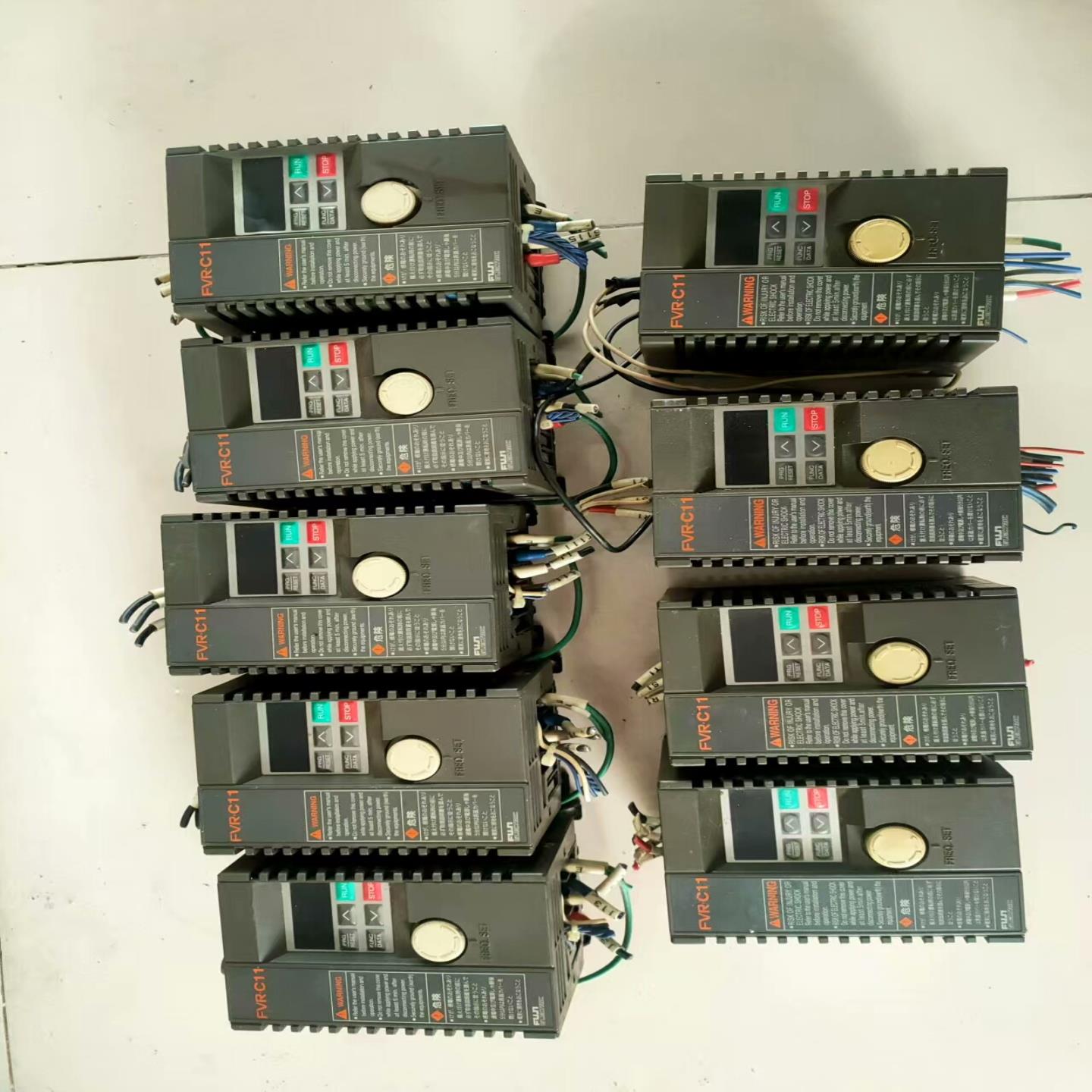 【议价】富士变频器FVR0  1C11S-2 ｘ3个120F