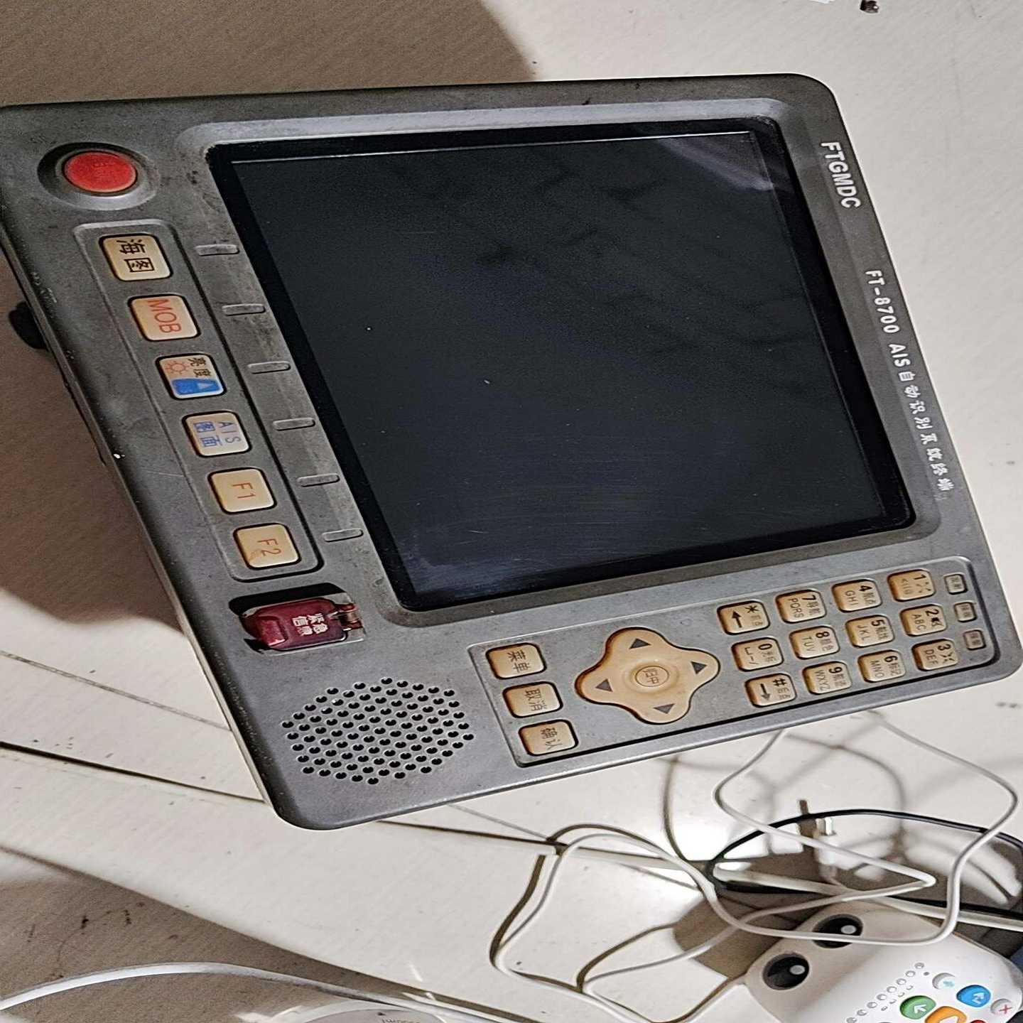 飞通AIS船舶自动识别系统终端FT-8700单机如图，成色如--议价商品
