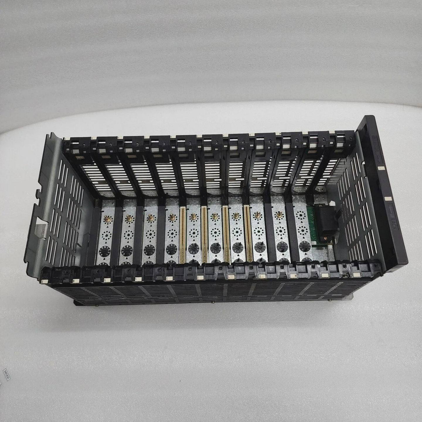 TSXRKS8STD.RACK8POS.SIMPL.BUS