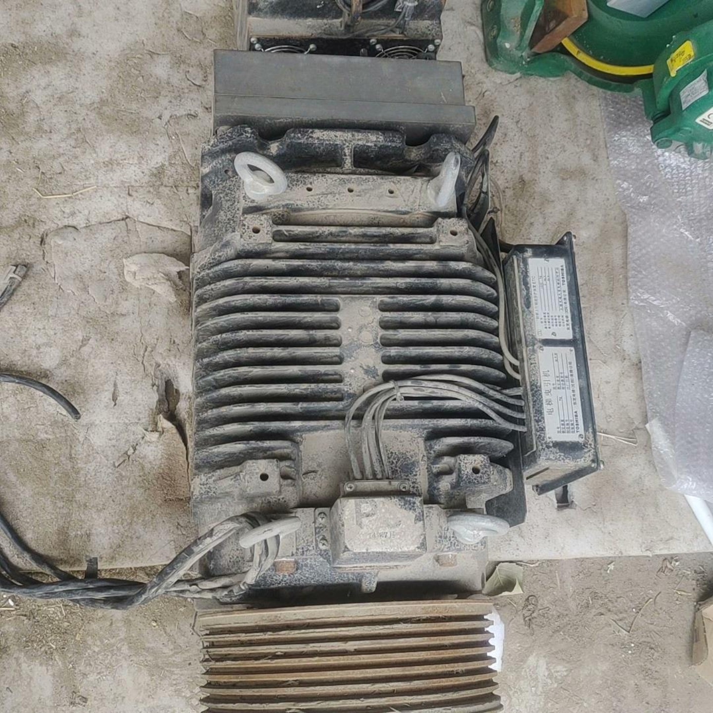 售前询价东芝电梯曳引机整机拆零件都可以拆机包好7槽曳引轮