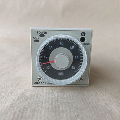 OMRON H3CRA Timer Modul