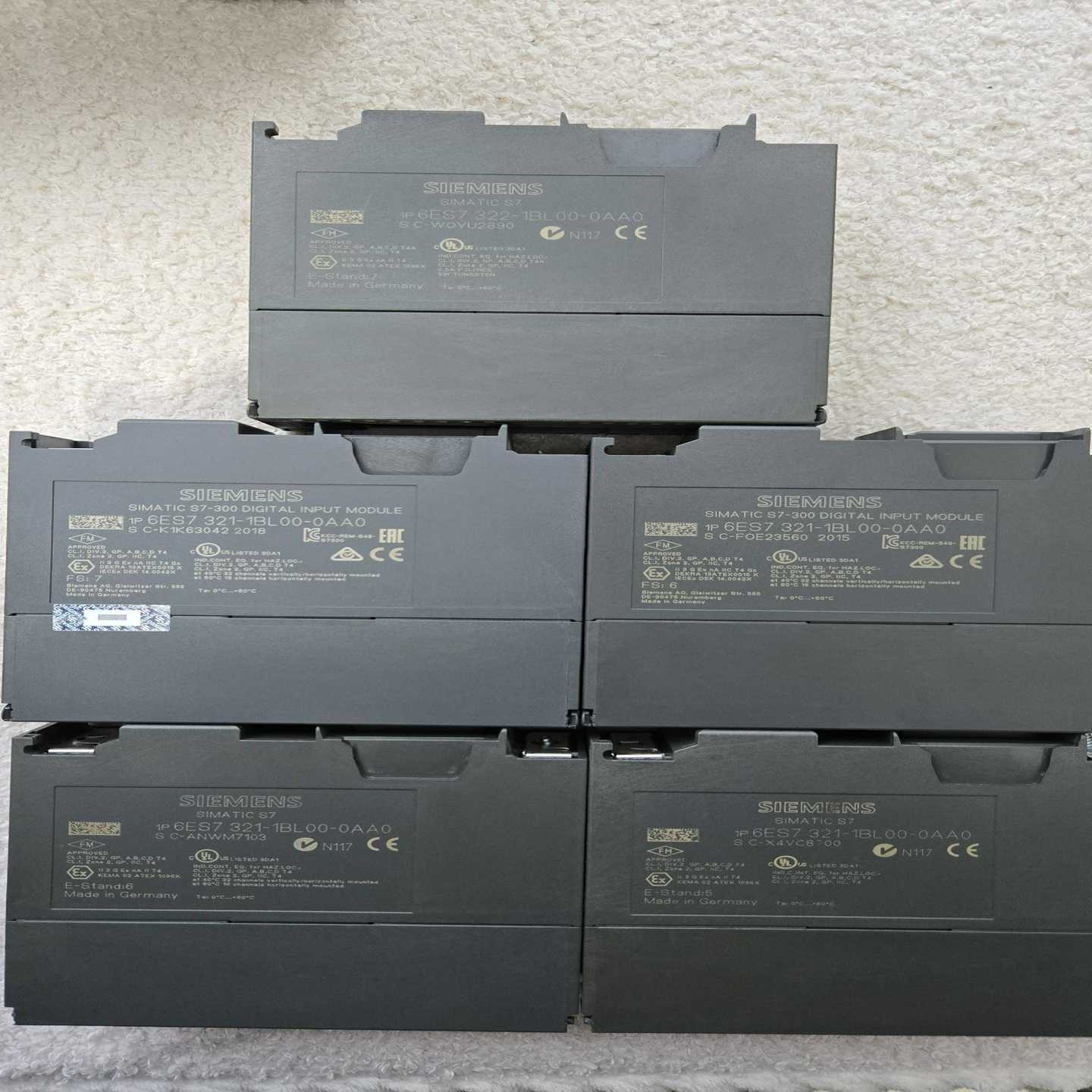 询价22-1L00，21-1L00模块。一共五块。