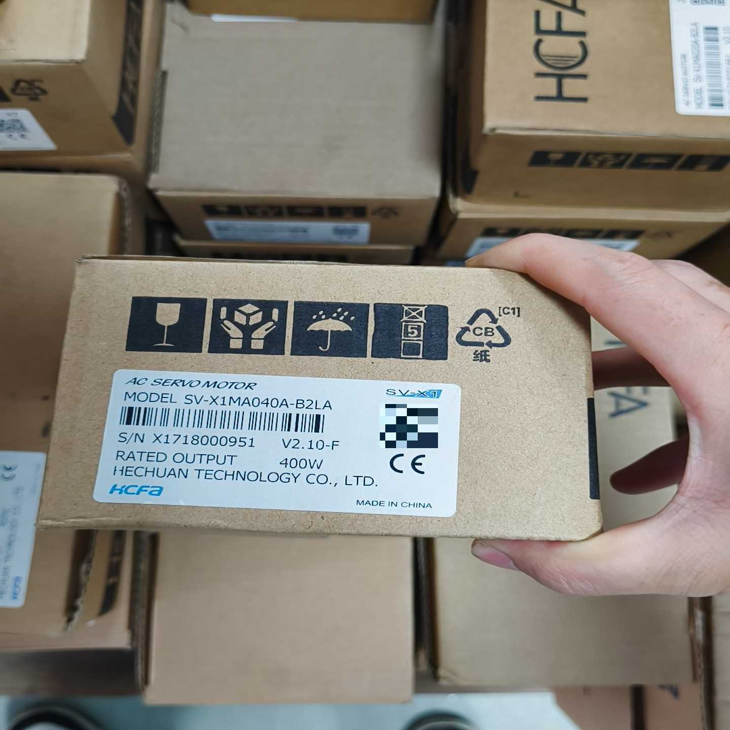 HCFA禾川伺服电机SV-X1MA040A-B2LA，全新原--议价商品