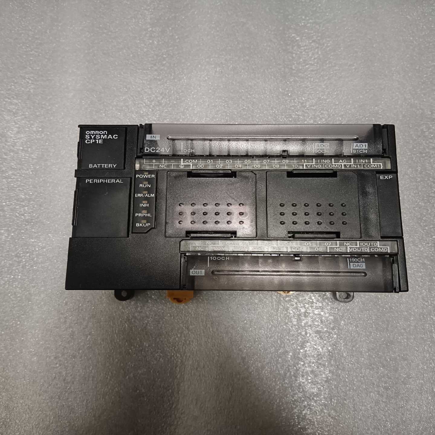 PLC，CP1E-NA20DT-D，，9成新，询价