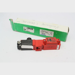 TELEMECANIQUE024512XCSL766B1LimitswitchManqueclef B63