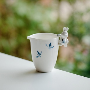 昌朴居纯手绘蝴蝶兰花小兔公道杯陶瓷匀杯茶海茶杯分茶器茶漏配件