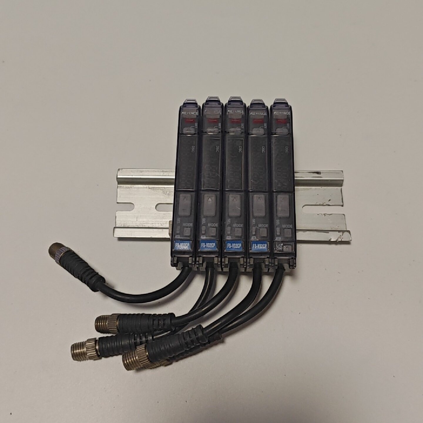询价-KEYENCE基恩士光纤放大器FSV32CP