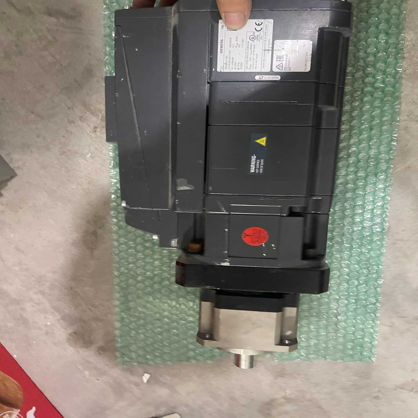 【议价】电机S120M6SL3562-6DF71-0RG1