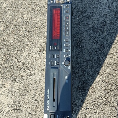 议价Tascam Lyra Md02B Professional Md Player The Color Is As