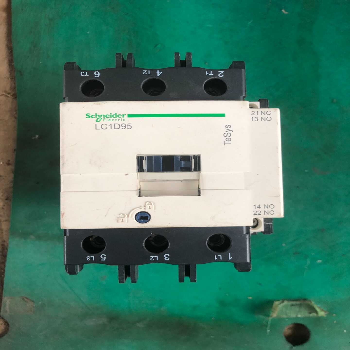 议价二手拆机原装施耐德Y接触器LC1D95，线圈电压220v。二手现货/
