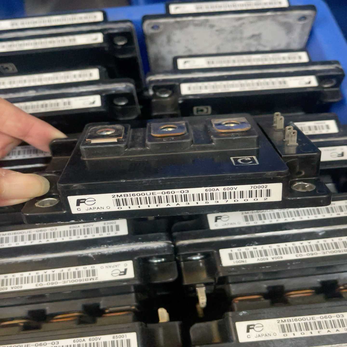 2MBI600UE-060-03模块功能质量有需~询价