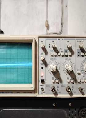 询价绿扬示波器YB4328E一台，通电正常如图，无配件无法测