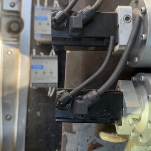 安川七系100w电机SGM7J01AFC6S两台拆机 议价商品