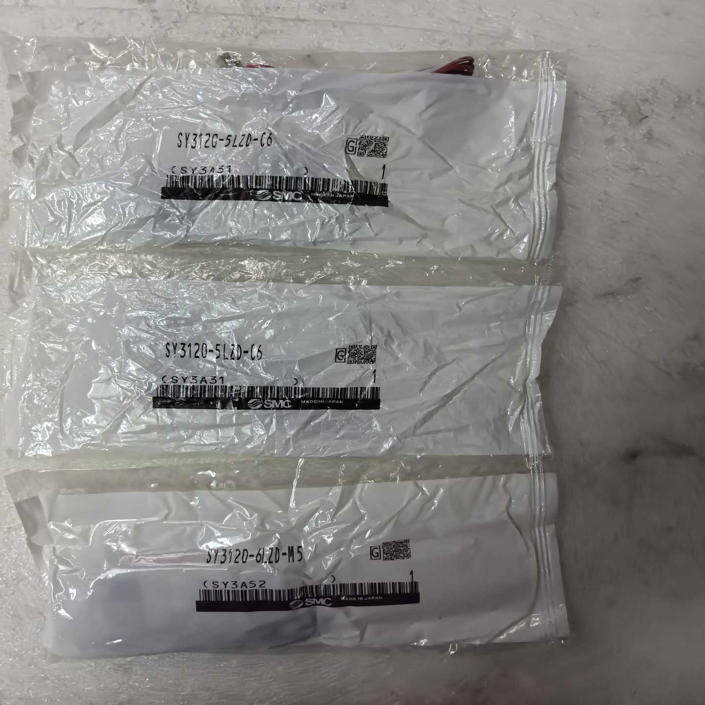 威伦触摸屏，型号TK6070iP，成色好，功能，只有一台~询价