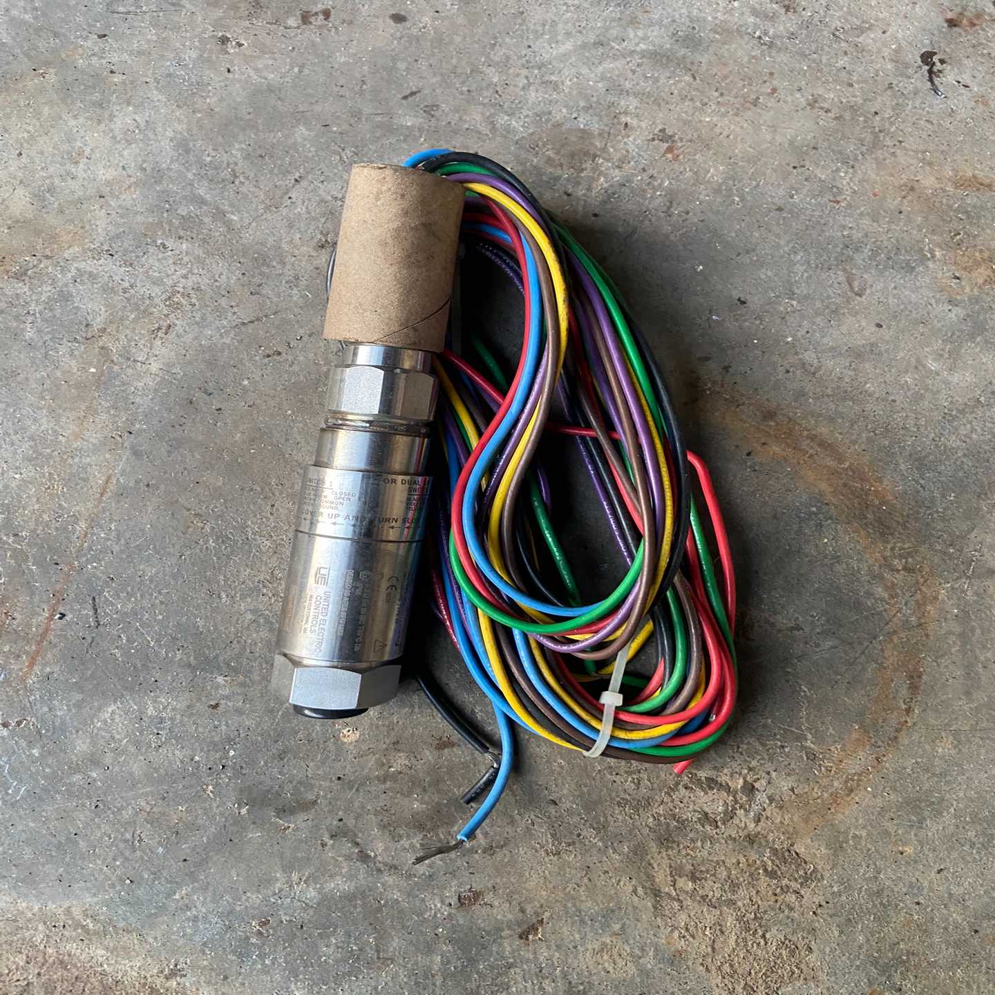 美国UE进口防爆压力开关，型号12SLSM7B，全新未使用，-询价客服