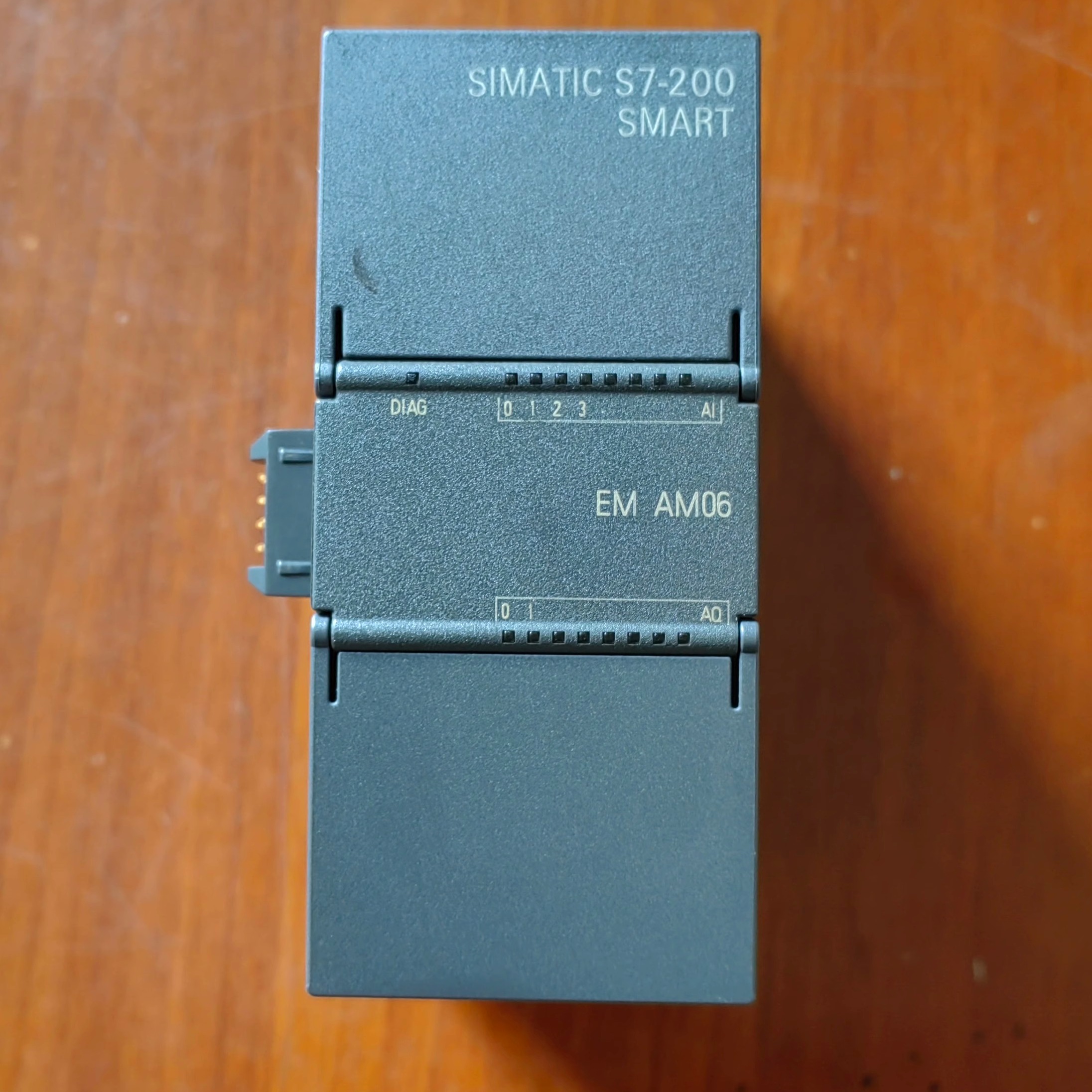 6ES7-288-3AM06-0AA0  EM AM06  S7-200SMART  EM AQ02AE08AT04