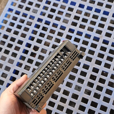 询价plc模块CP1W40EDT拆机成色不错