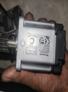 松下伺服驱动器MADLN15SE，配套电机MHMF022L1--议价商品