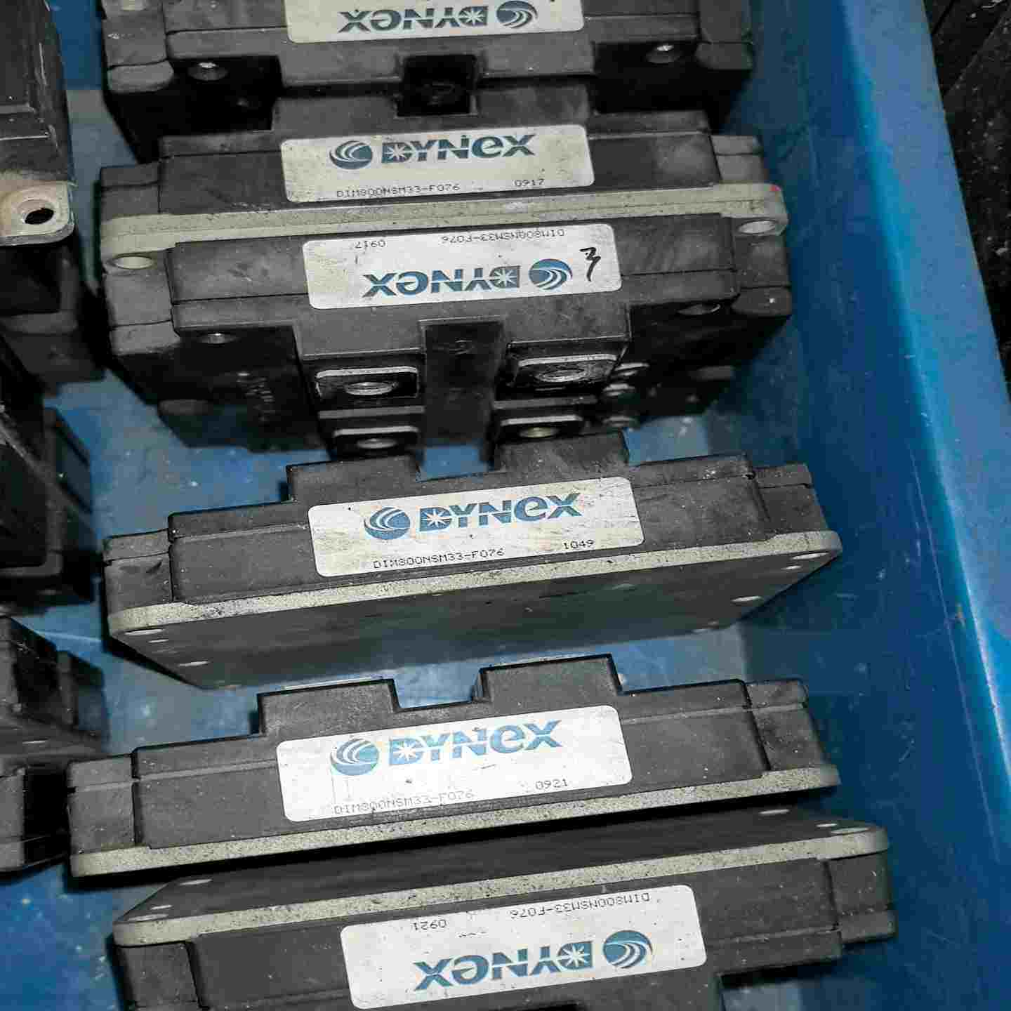 咨询-丹尼斯DIM800NSM33-F076成色新