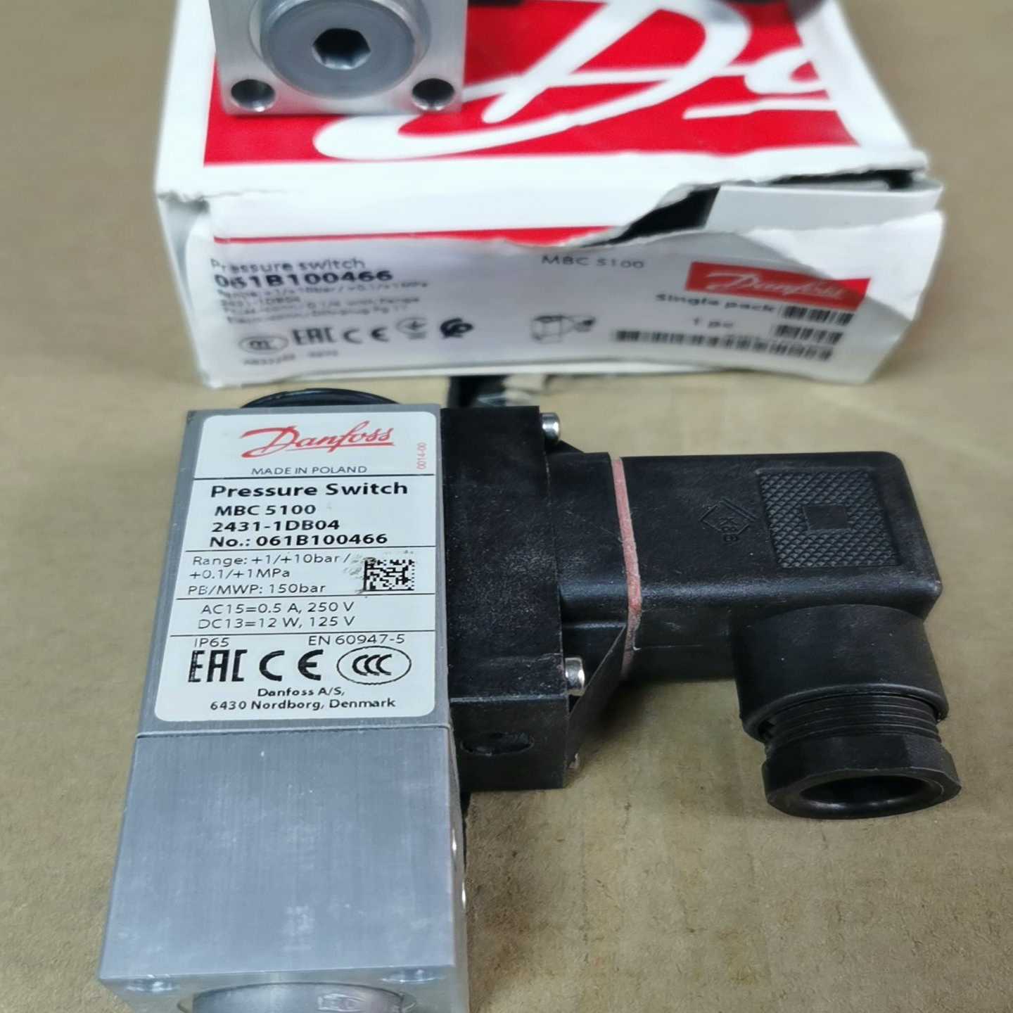 咨询-丹佛斯压力开关MBC5100-2431-1DB04-061B