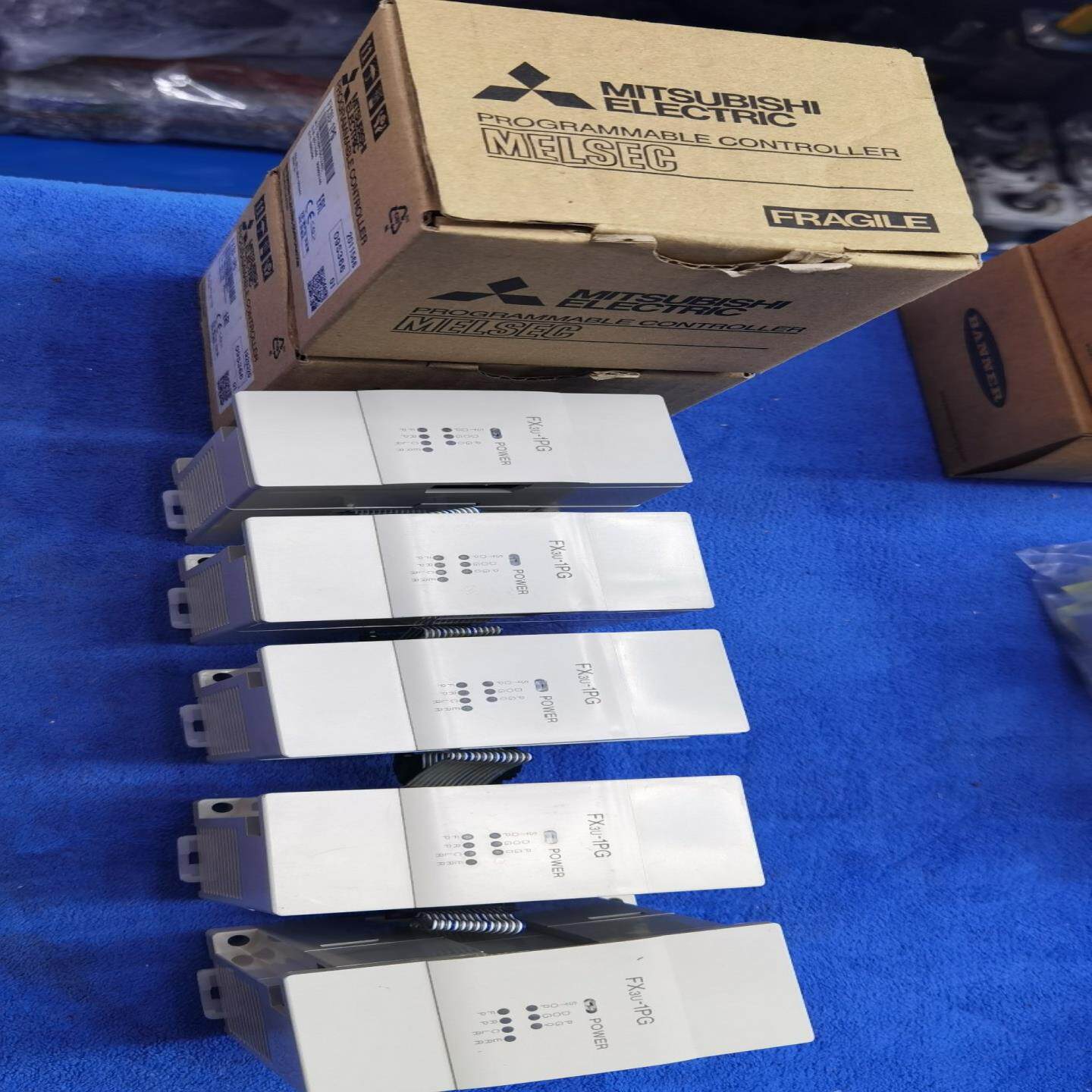 议价可维修，原装正品FX3U-1PG项目剩余8件，有包装序号一